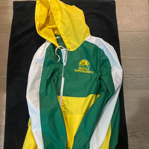 Men's Mitchell & Ness Seattle Supersonics Track Jacket Men's XL - Picture 1 of 2